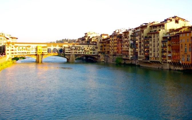 florence-arno-river-ponte-vecchio-travelnerdplans