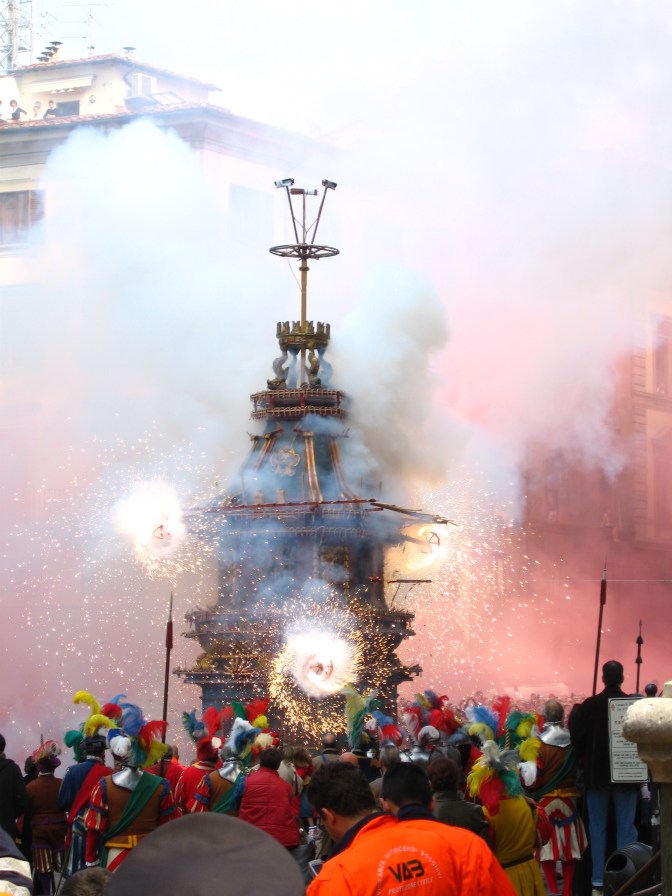 florence-scoppio-del-carro-fireworks-travelnerdplans