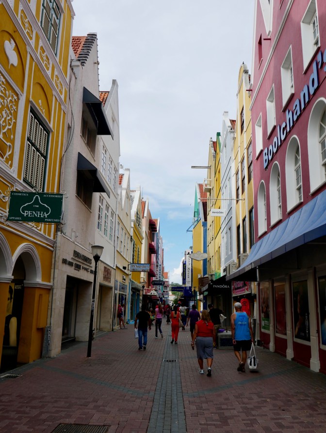 curacao colorful streets