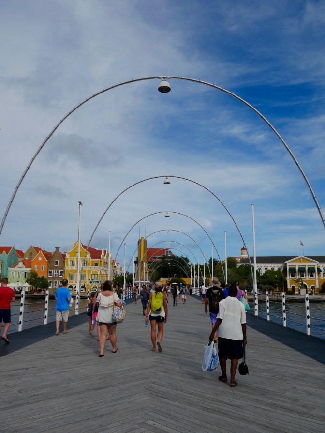 curacao queen emma bridge