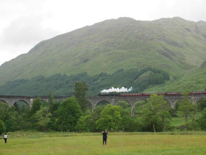 scotland glenfinnan viaduct.jpg